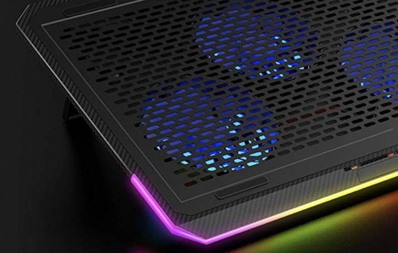 Best Cooling Pads For MacBook Pro (13 Inch, 15 Inch) in 2022