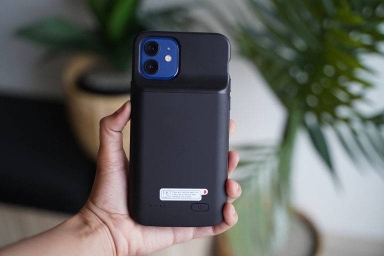 10 Best Battery Cases for iPhone 12 & iPhone 12 Pro in 2021